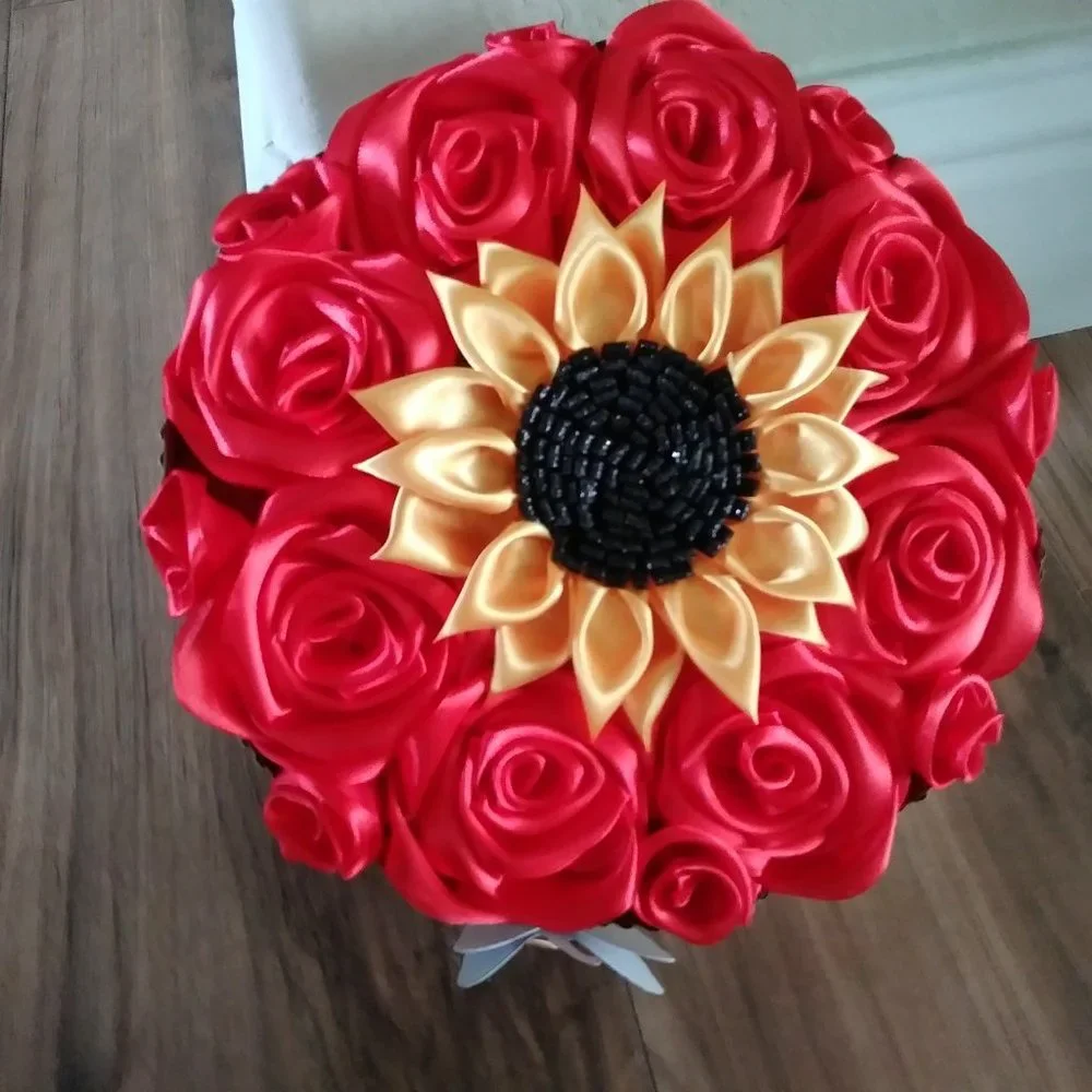 Eternal red satin rose floral arrangement, love box 8 red roses, 1 sunflower